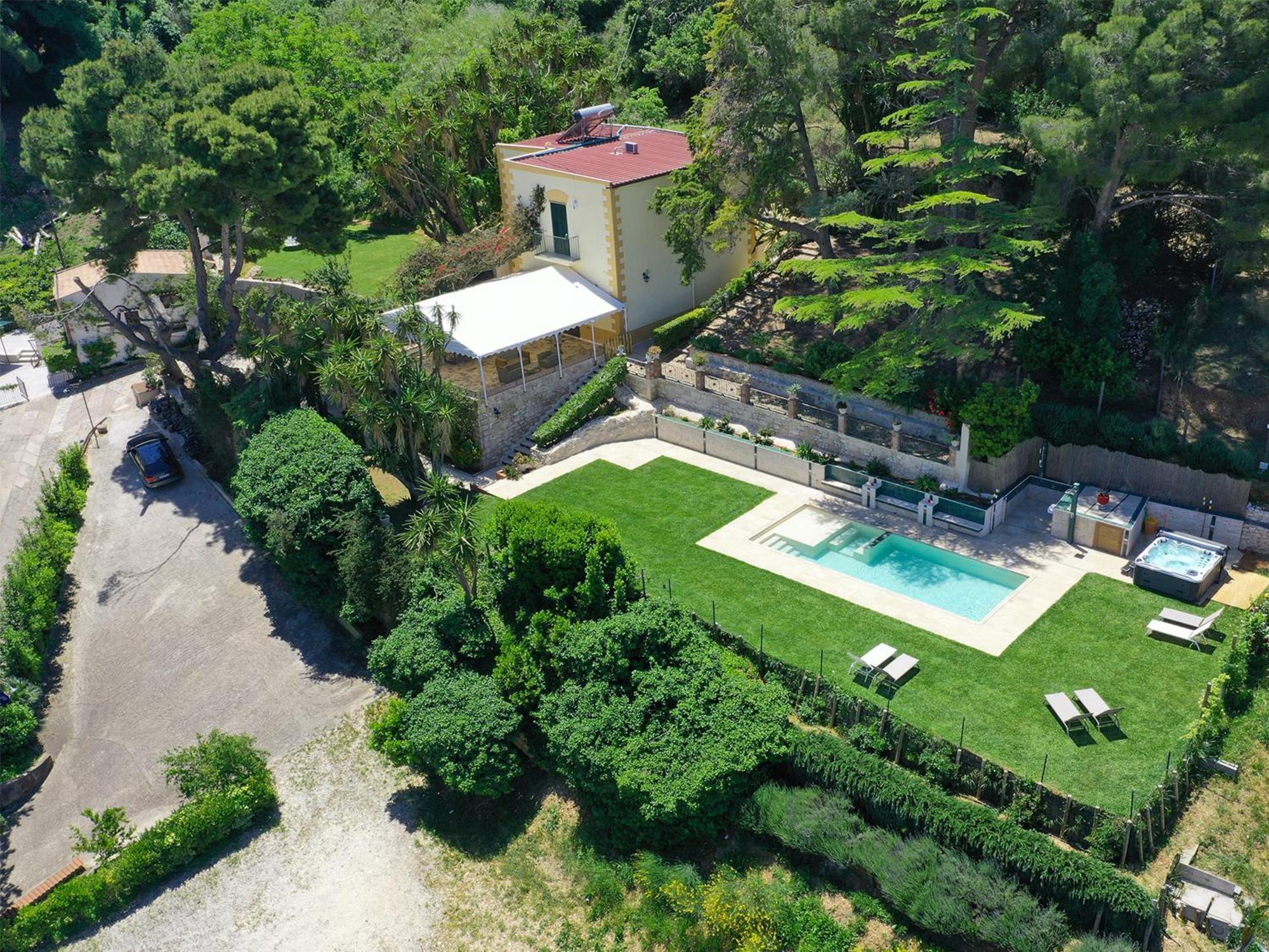 Villa Tommaso Maruggi, Sicilia, Con Jacuzzi E Piscina Privata Alcamo Εξωτερικό φωτογραφία