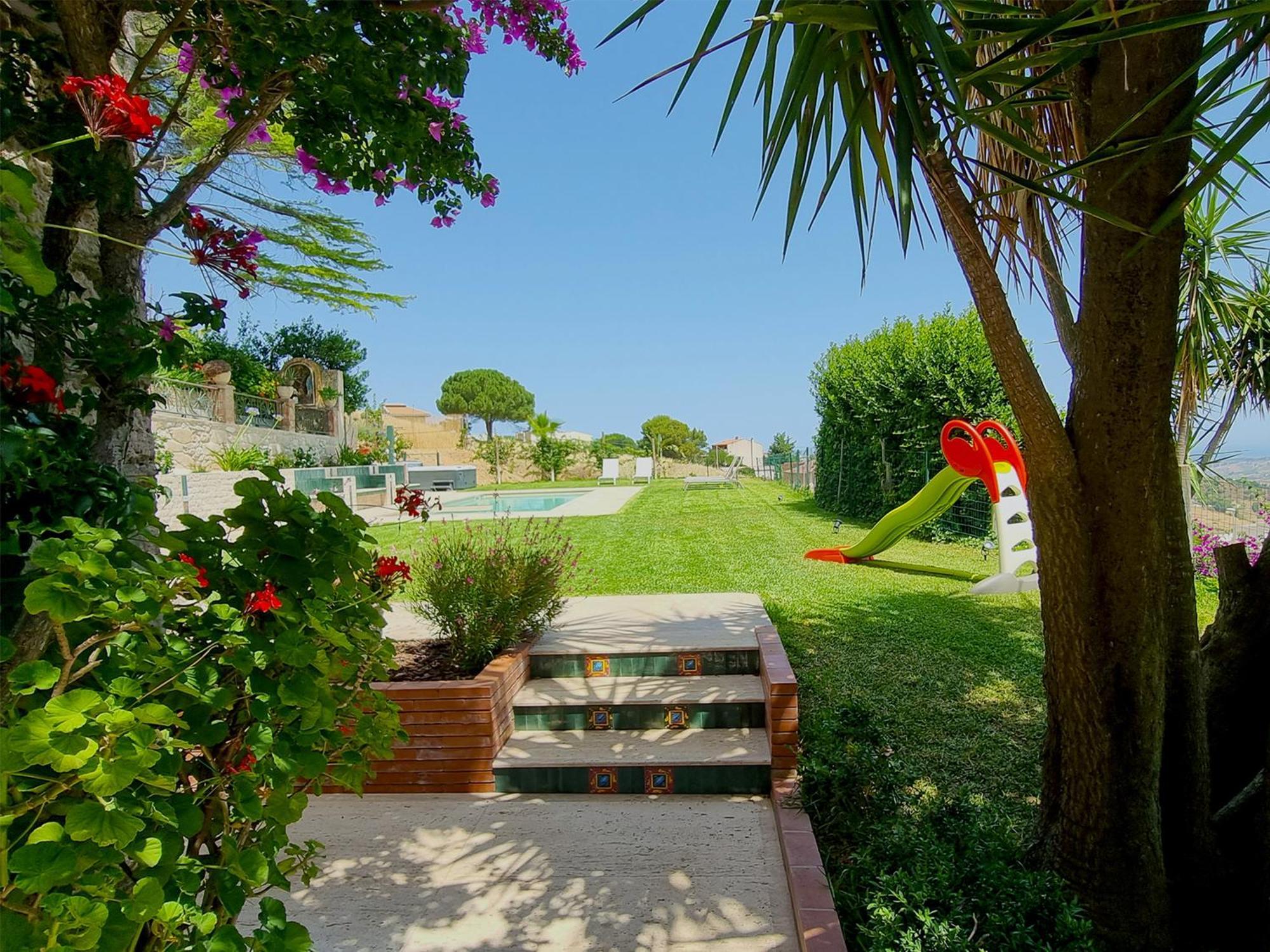 Villa Tommaso Maruggi, Sicilia, Con Jacuzzi E Piscina Privata Alcamo Εξωτερικό φωτογραφία